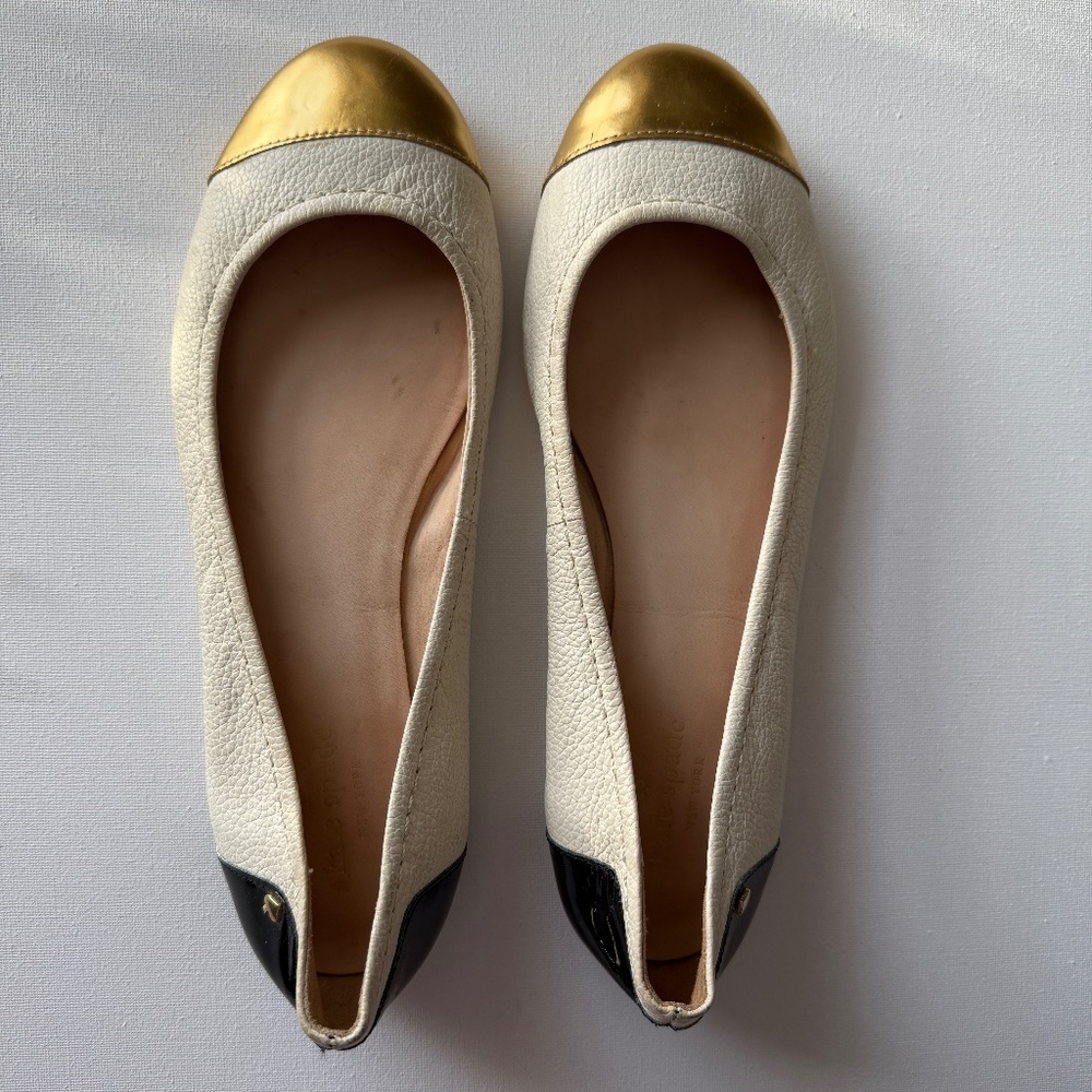 Chic Kate Spade Taupe Leather Gold Cap Toe Ballerina Flats - Made in Brazil